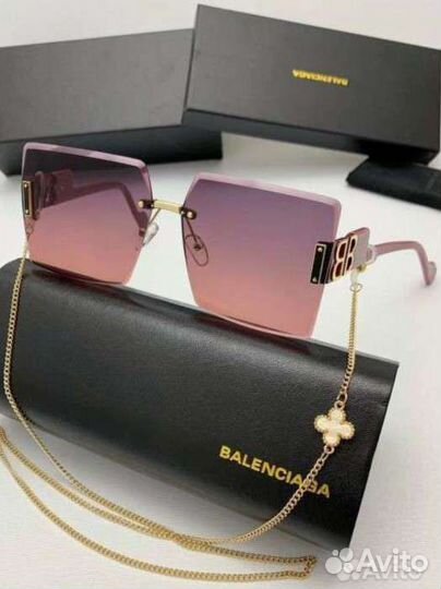 Солнцезащитные очки женские брендовые