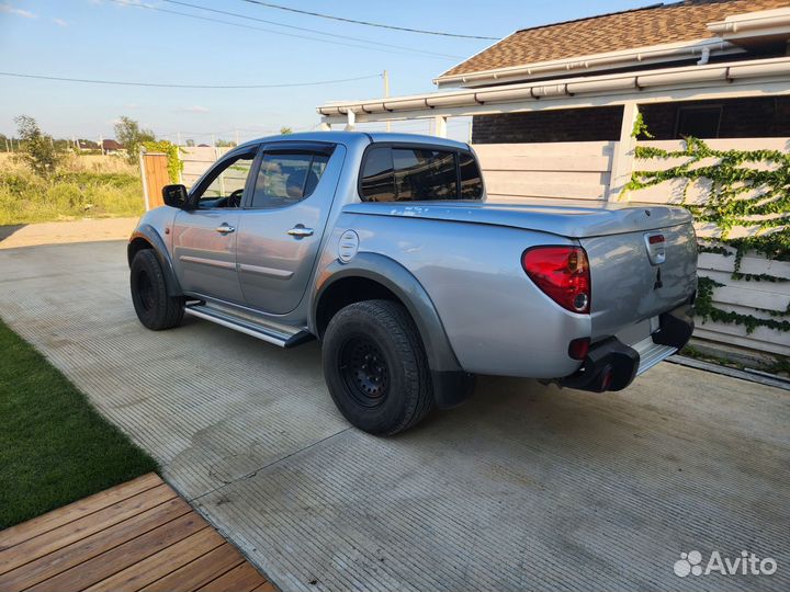 Mitsubishi L200 2.5 AT, 2007, 275 000 км