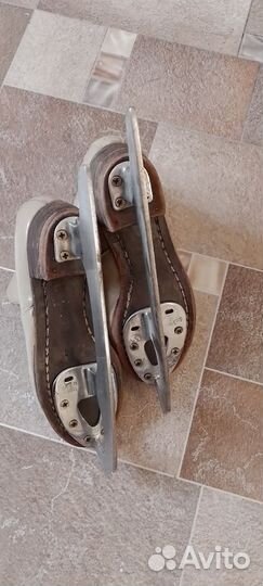 Коньки д/девочки б/у