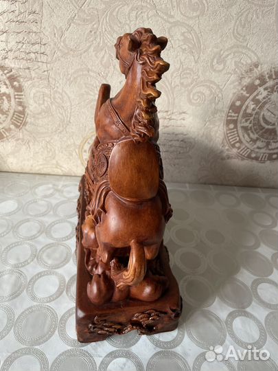 Подарочный Контейнер для ручек настольный Конь