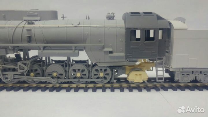 Кит для сборки модели паровоза Лв