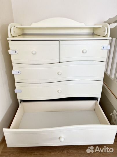 Пеленальный столик -комод