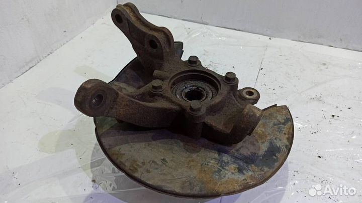 Кулак передний левый Хонда