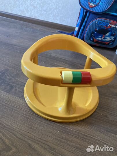 Стульчик для купания в ванной