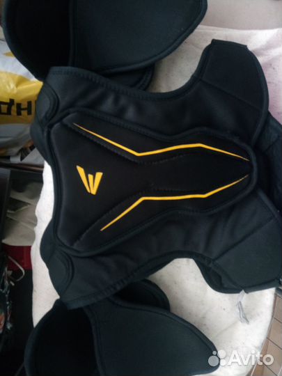 Нагрудник хоккейный детский