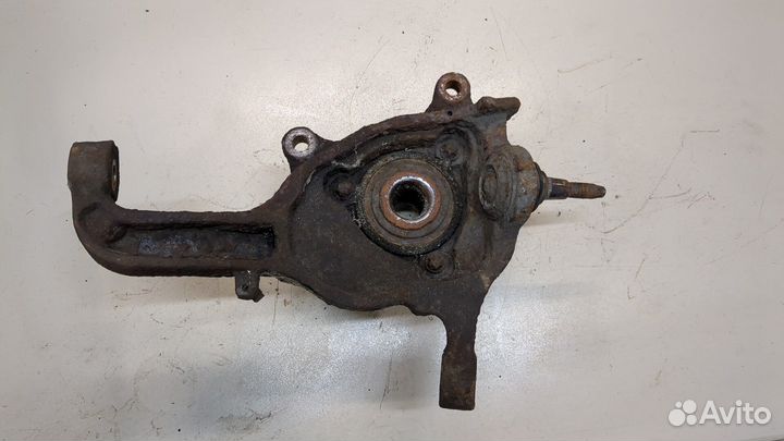 Ступица (кулак, цапфа) правая передняя Jeep Liberty