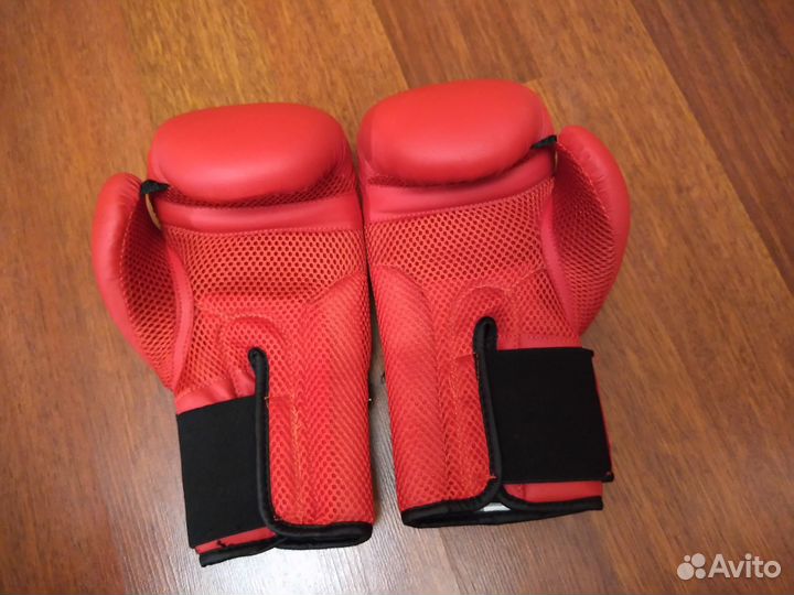 Перчатки Боксерские Для Начинающих 10 oz Outshock