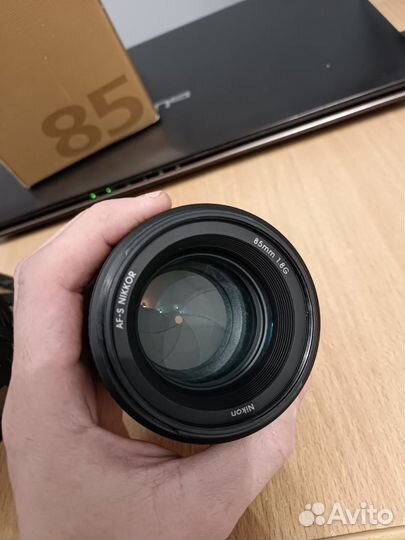 Объектив nikon 85mm 1.8g