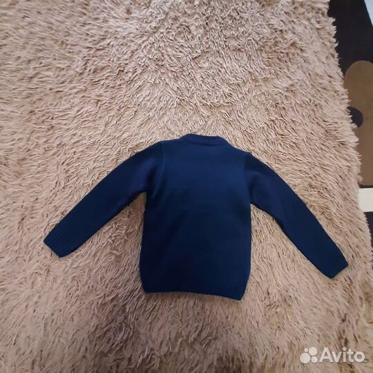 Свитер детский новый