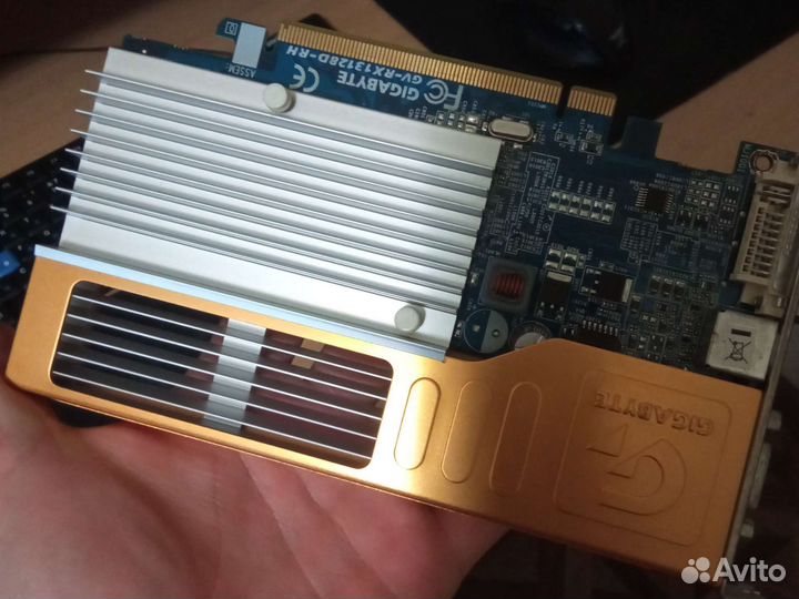 Видеокарта gigabyte