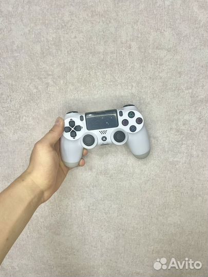 Джойстик PS4