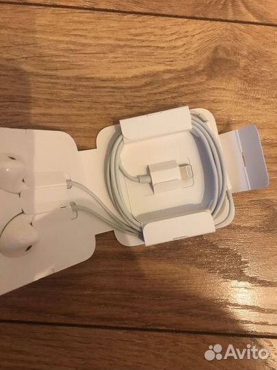 Наушники earpods