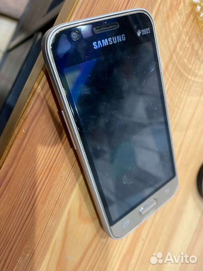 Телефон Samsung galaxy a3 2017