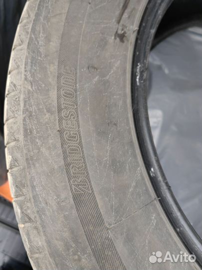 Bridgestone Alenza 001 225/65 R17 102H