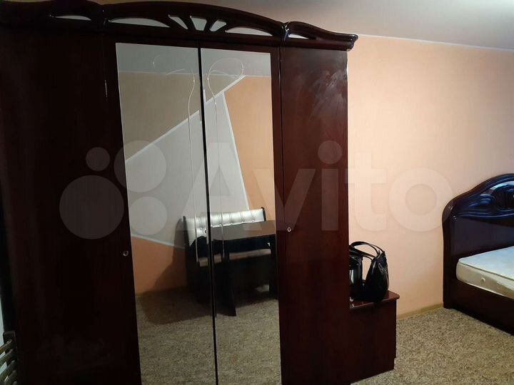 Комната 18 м² в 6-к., 2/5 эт.