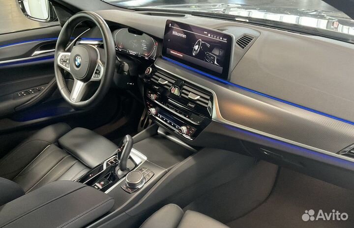 BMW 5 серия 3.0 AT, 2023, 10 600 км