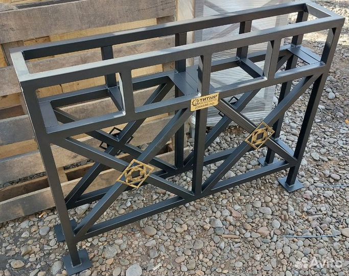 Подставка для цветочного вазона