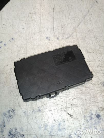 Реле Toyota Avensis 1