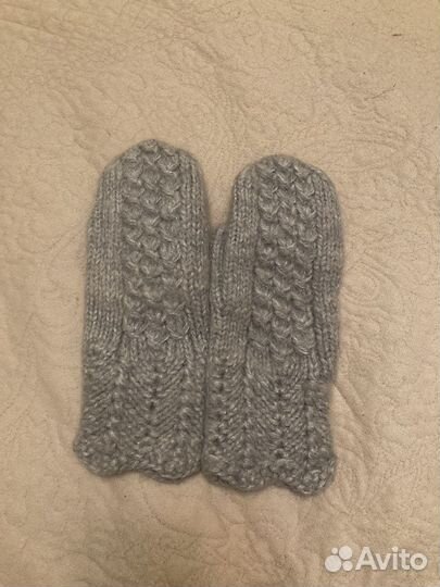 Варежки женские