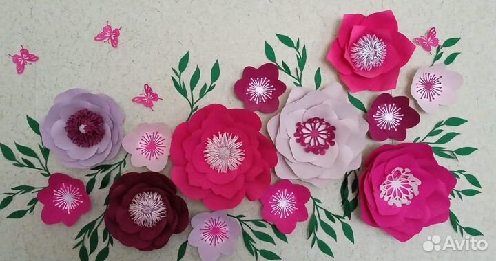 Сет из бумажных цветов