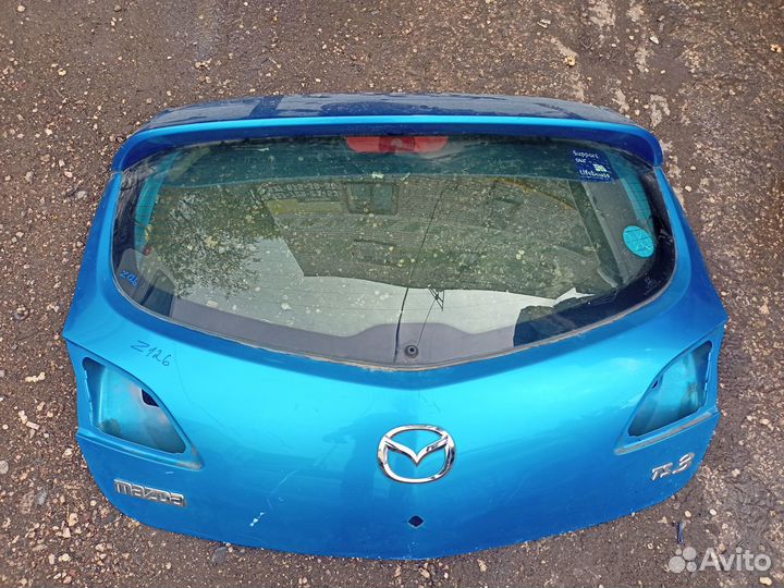 Заднее ветровое стекло с обогревом Мазда 3 хэтчбек