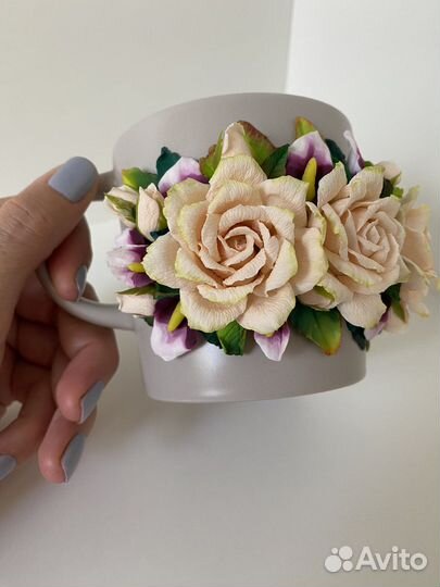 Кружка с розами из полимерной глины