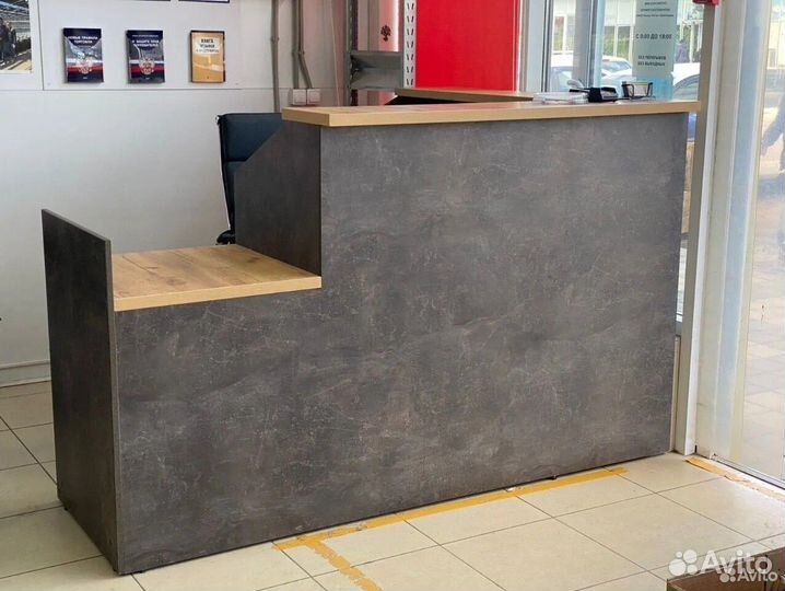 Стойка Ресепшен