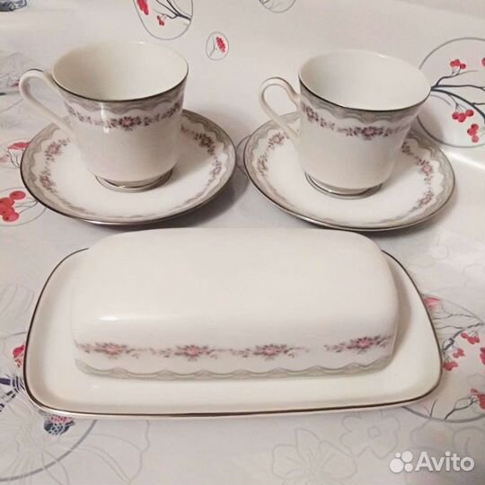 Чайный фарфоровый сервиз Noritake Rose China