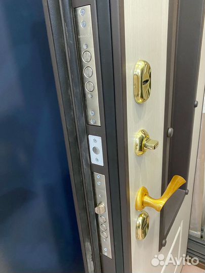 Дверь входная с терморазрывом