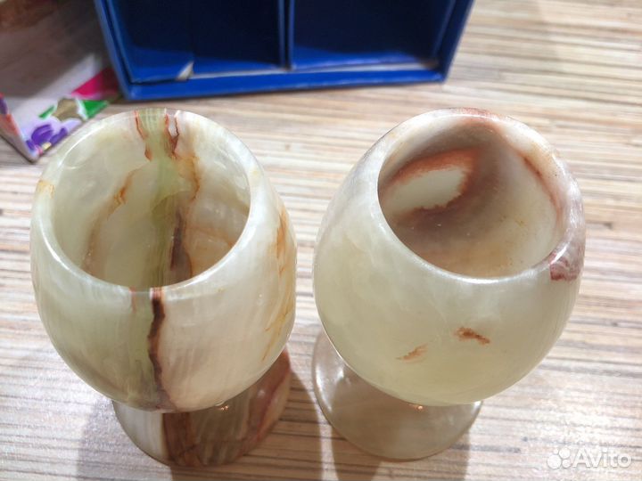 Из оникса