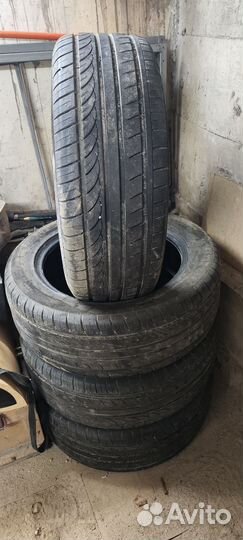 Sunfull Mont-Pro HP881 235/55 R18 100V