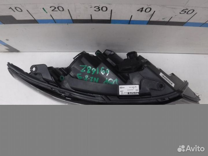 Фара правая Land Rover Discovery Sport