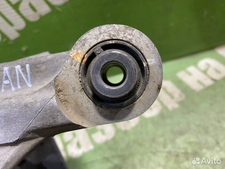 Кулак поворотный задний левый Nissan Skyline PV36