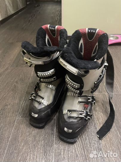 Горнолыжные ботинки