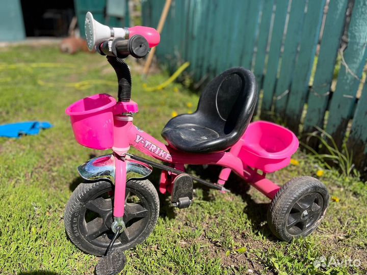 Трехколесный велосипед