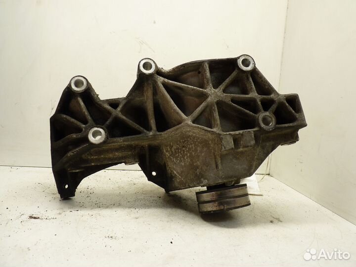 Кронштейн генератора 7700868800 Рено Сценик 1997г