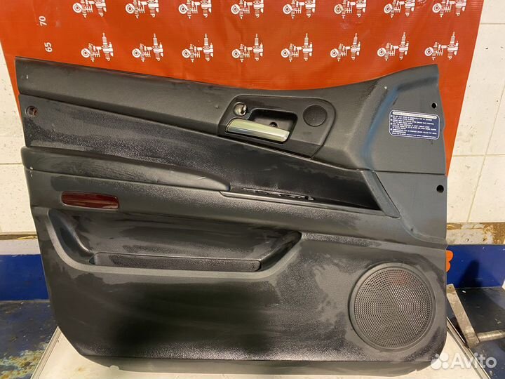 Ssang Young Kyron Обшивка водительской двери
