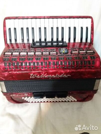Аккордеон Вельтмайстер Метеор- Н 3/4