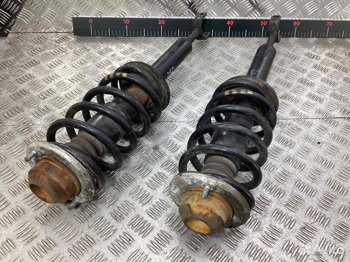 Амортизатор/стойка передняя правая Volkswagen Passat