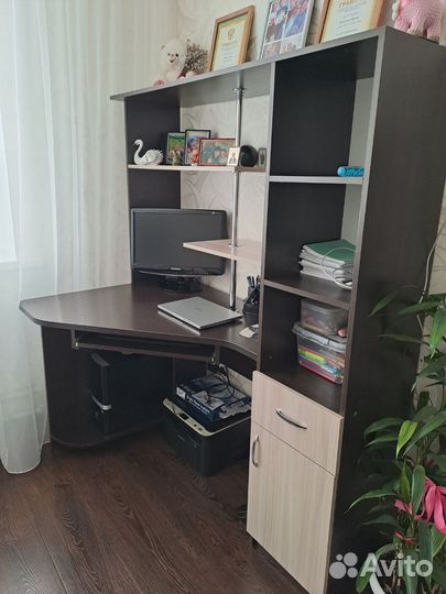 Компьютерный стол