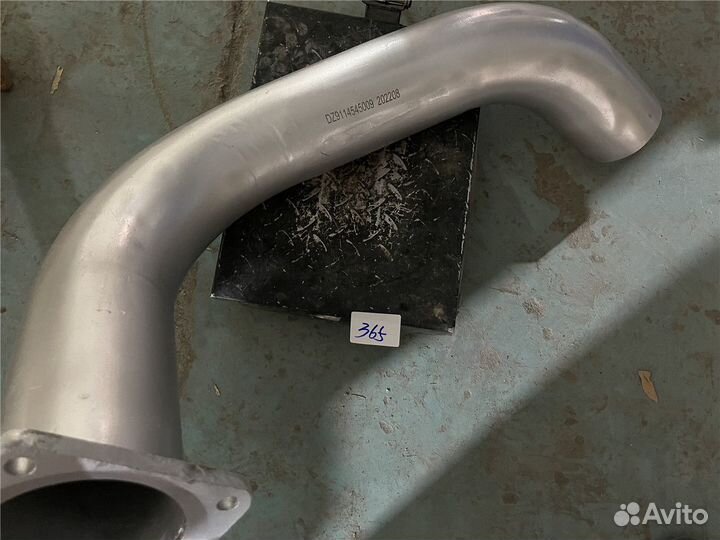 Труба выхлопная на глушитель shacman F2000 DZ91145