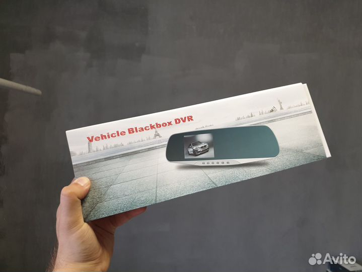 Видеорегистратор зеркало BlackBox XH-302