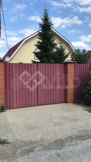 Коттедж 216 м² на участке 9 сот.