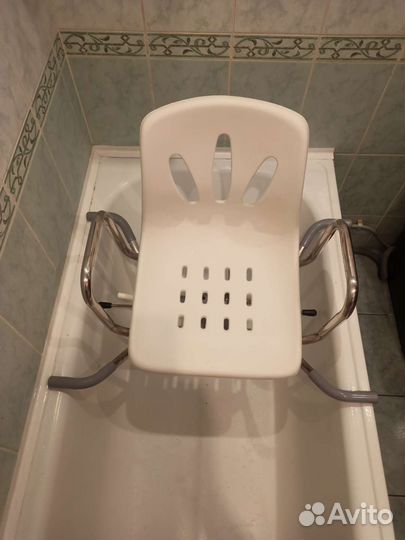 Кресло для ванны для инвалидов поворотное