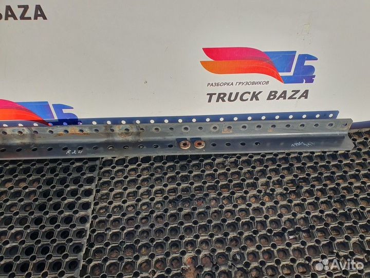 Кронштейн седла левый Renault Magnum