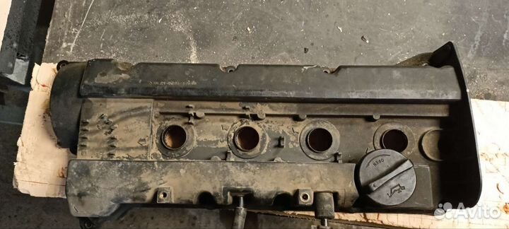 Клапанная крышка