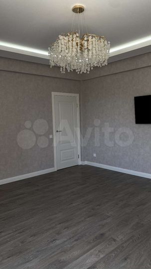 4-к. квартира, 132,7 м², 4/13 эт.