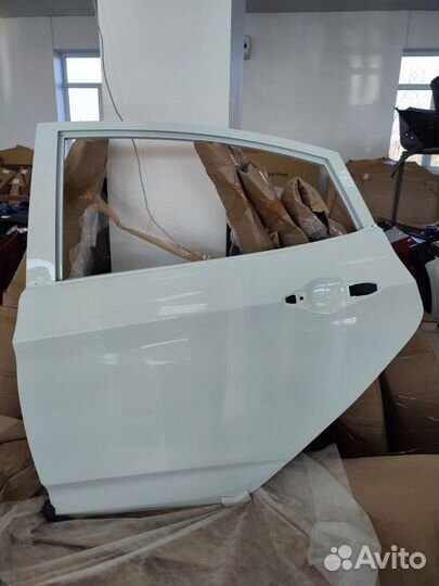 Задняя левая Дверь Hyundai Solaris '11-'17