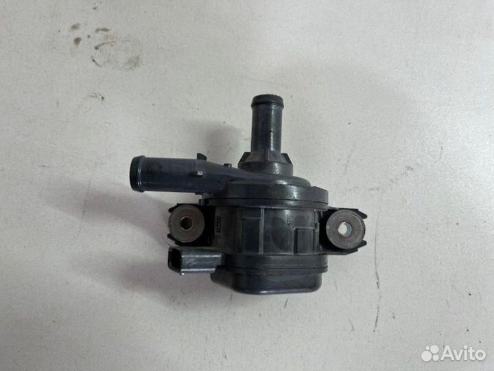 Насос системы охлаждения Toyota Land Cruiser prado