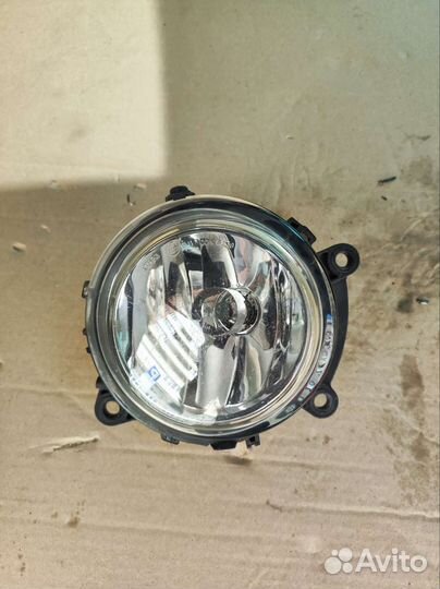 Mercedes Actros MP4 NEW птф правая целая оригинал